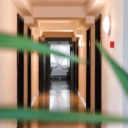 Hotel Victory Мамая Екстериор снимка