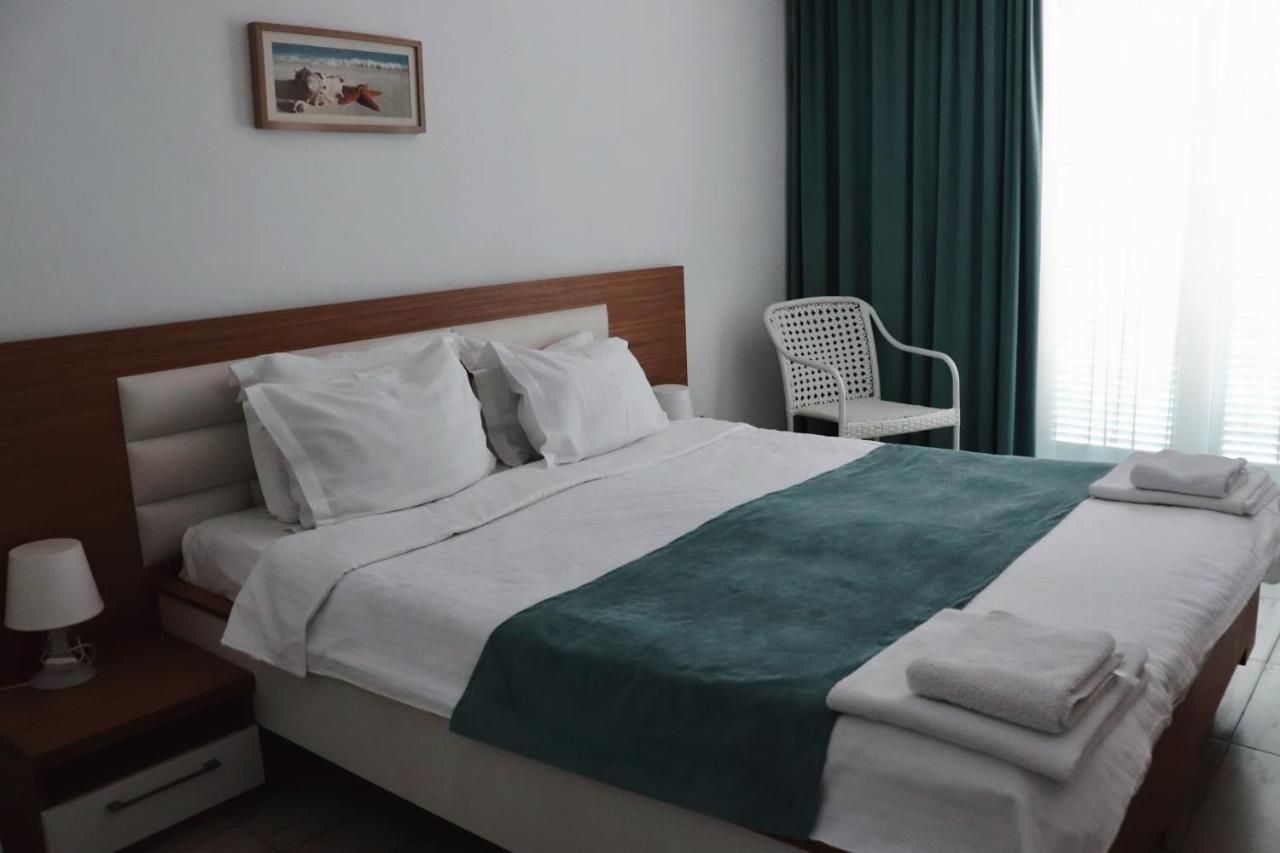 Hotel Victory Мамая Екстериор снимка
