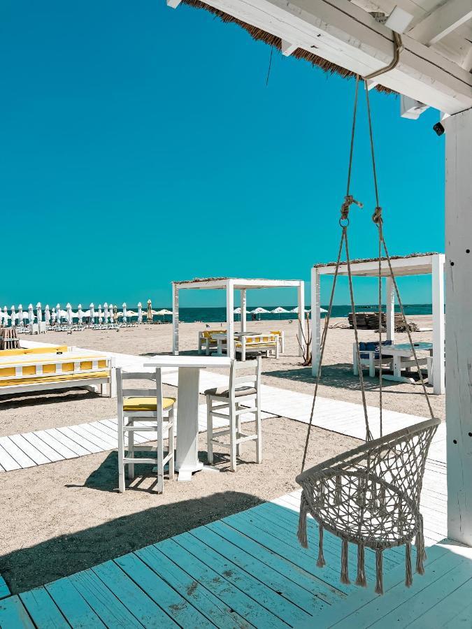 Hotel Victory Мамая Екстериор снимка