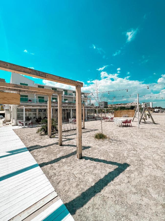 Hotel Victory Мамая Екстериор снимка