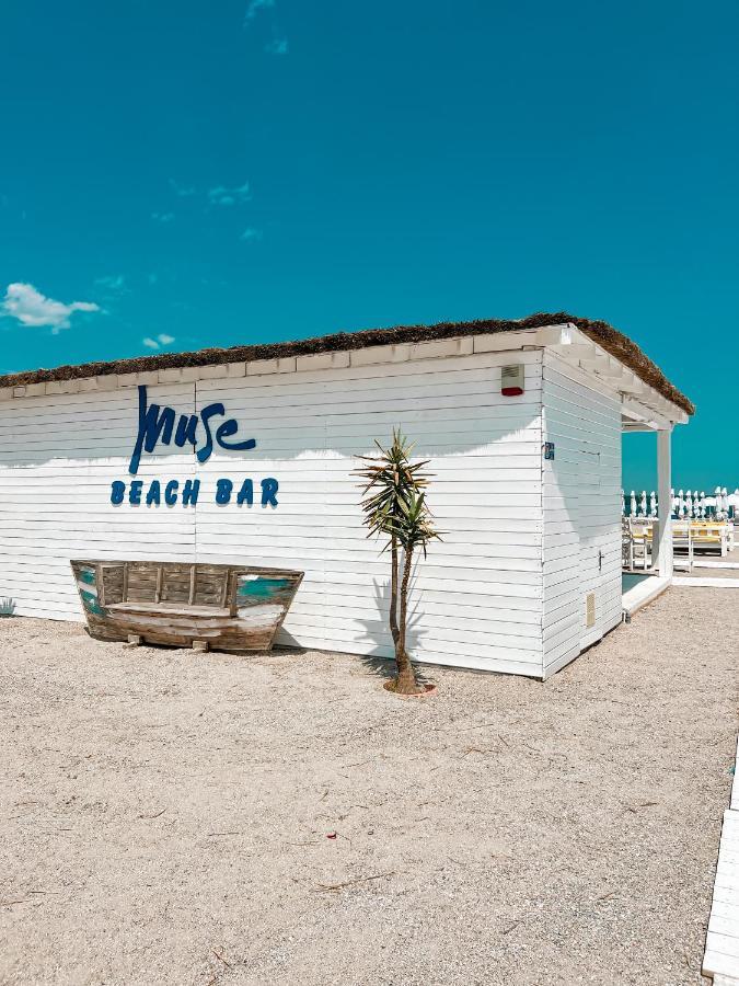 Hotel Victory Мамая Екстериор снимка