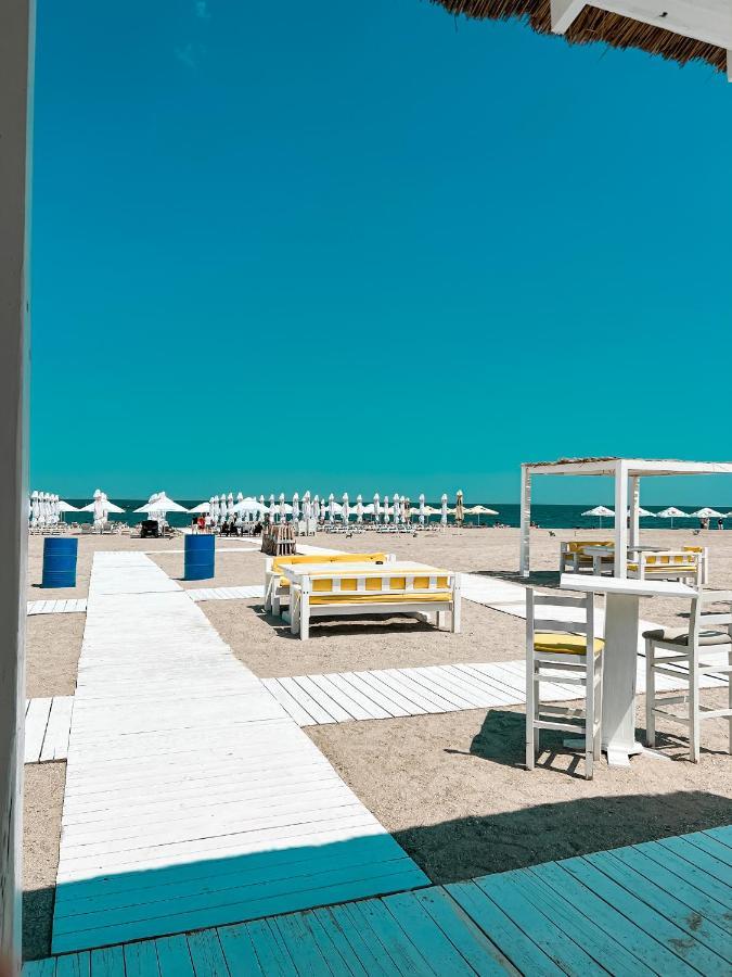 Hotel Victory Мамая Екстериор снимка