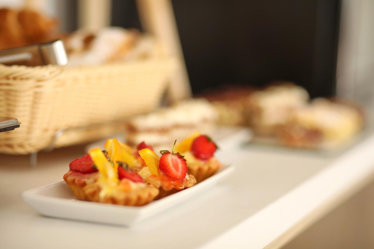 Hotel Victory Мамая Екстериор снимка
